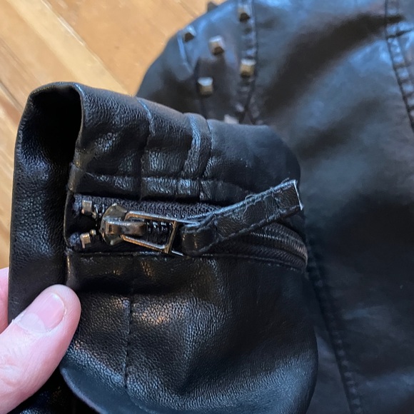 Black Leather Women's Jacket - Picture 8 of 14